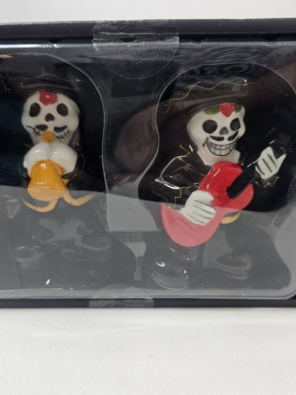 JMLE Spooky Hallow Salt And Pepper Shaker Set Day Of The Dead Halloween Ceramic